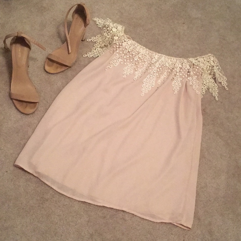 Off the shoulder, lace Tobi dress